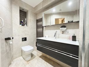 Photo 21- click for photo gallery